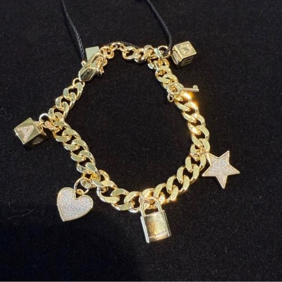 Marc Jacobs charm bracelet - Picture 1 of 1